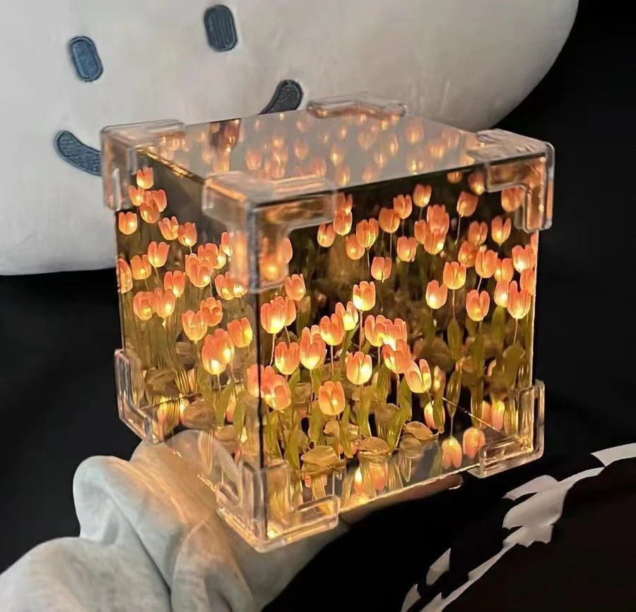 NL-095 LAMPARA ARMABLE TULIPANES LED